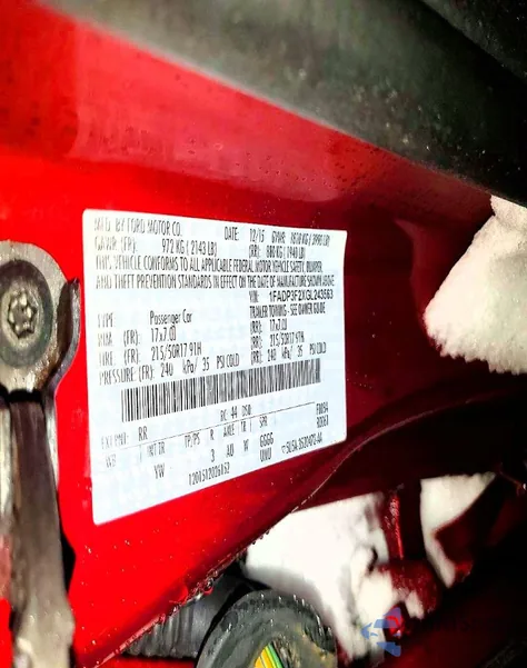 2016 Ford Focus Se z USA, uszkodzony, nr VIN 1FADP3F2XGL243563